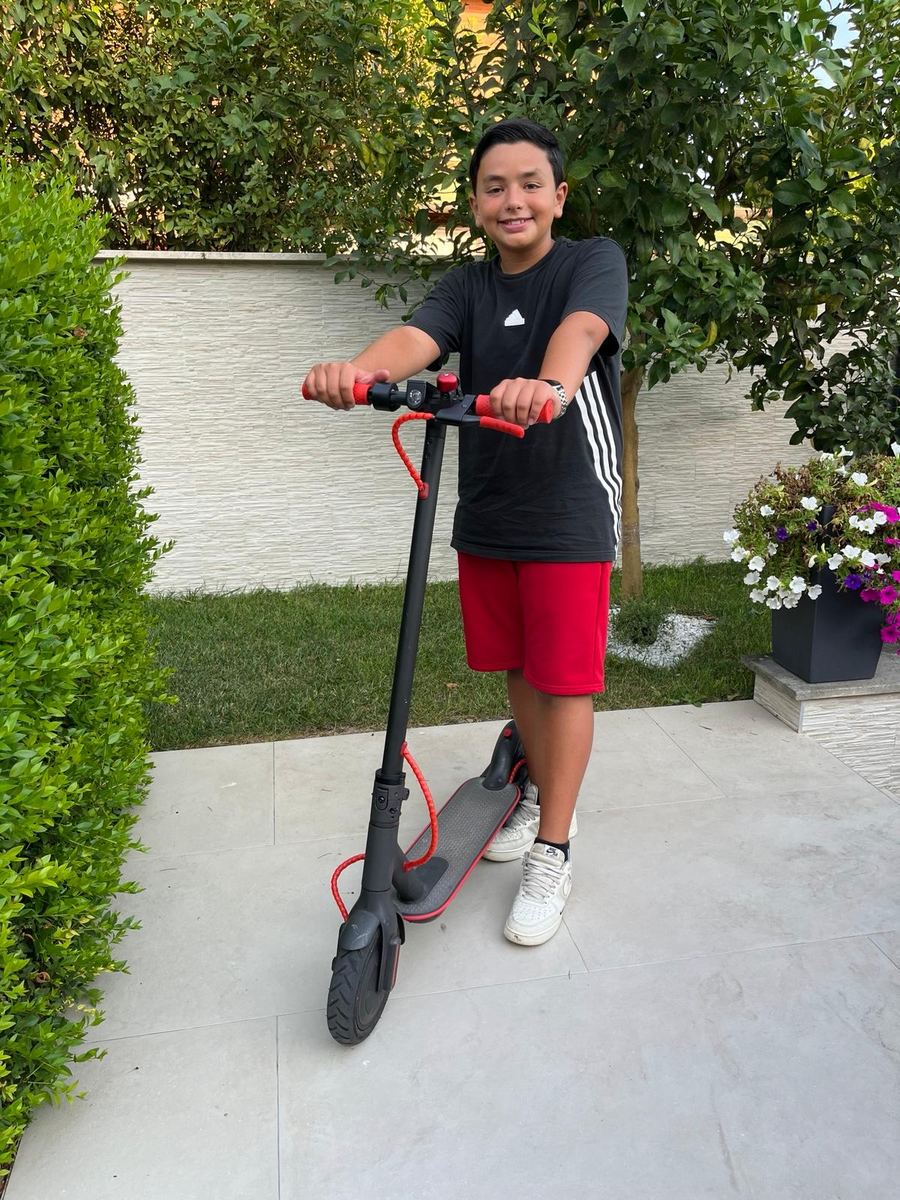 nicobike_011 con il monopattino Xiaomi M365